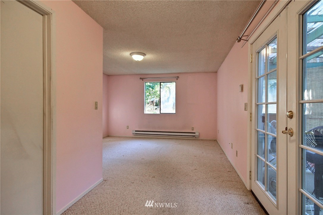 14717 Southeast Allen Road Bellevue, WA 98006 - Photo 10 of 19