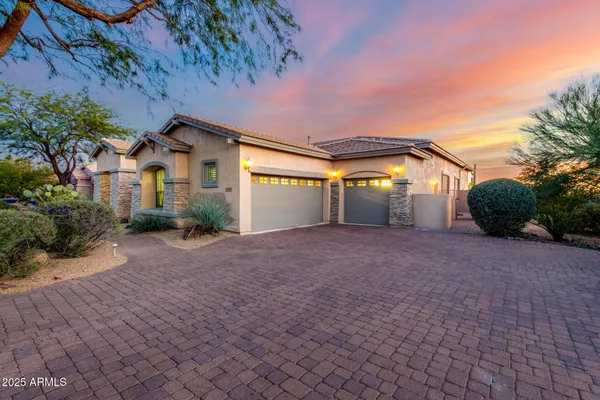 $1,050,000 | 8751 East Menlo Circle, Mesa, AZ 85207