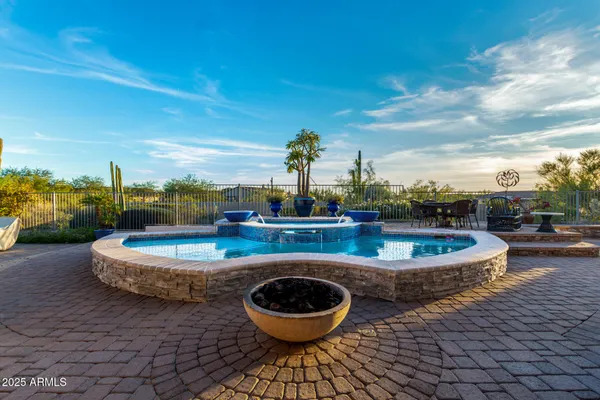 $1,050,000 | 8751 East Menlo Circle, Mesa, AZ 85207