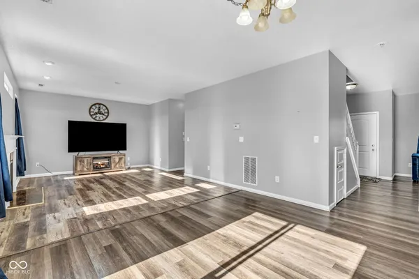 $315,000 | 5859 Edelle Drive, Indianapolis, IN 46237