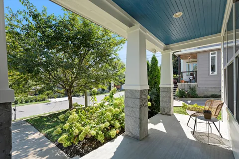 $1,280,000 | 2213 B 11th Avenue South, Nashville, TN 37204