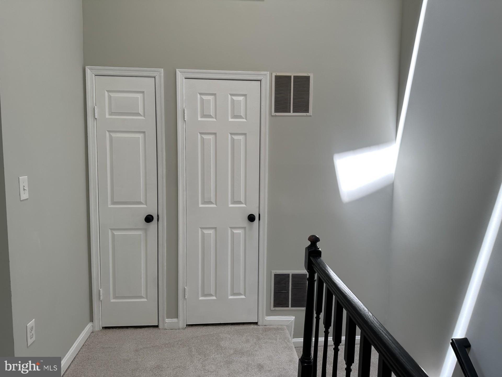 7859 Apache Ridge Court Manassas, VA 20109 - Photo 21 of 27 a view of a hallway with entryway door