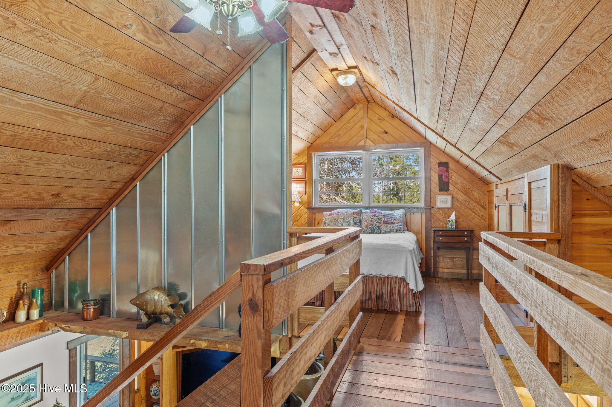 295 Old Winberry Road Newport, NC 28570 - Photo 33 of 52 2nd floor loft