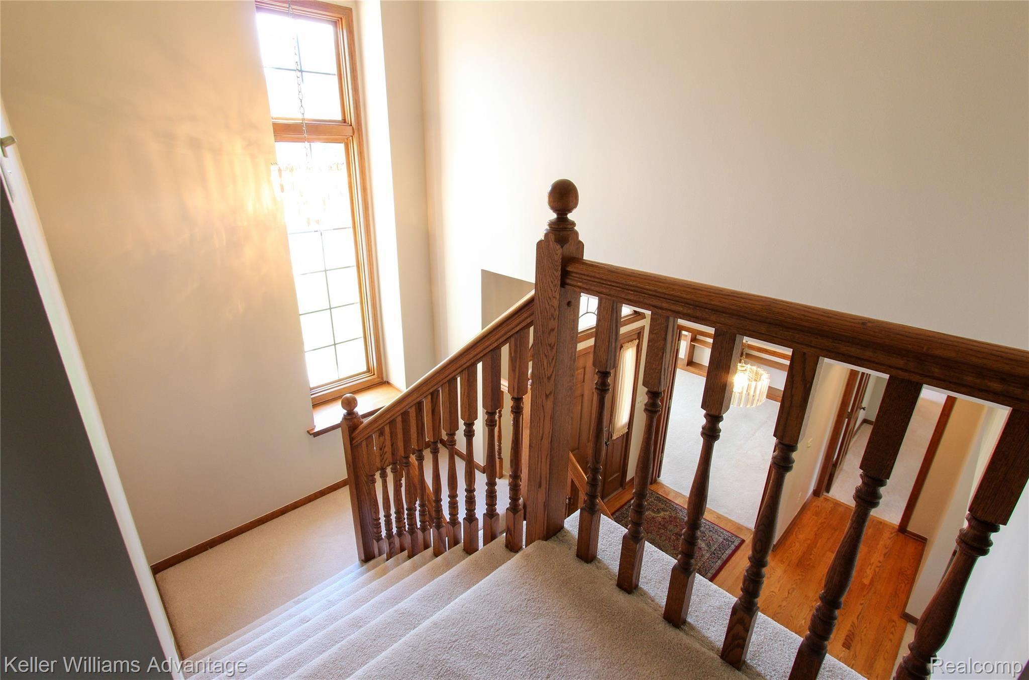 44514 Stone Road Novi, MI 48375 - Photo 18 of 26 Foyer 2.jpg