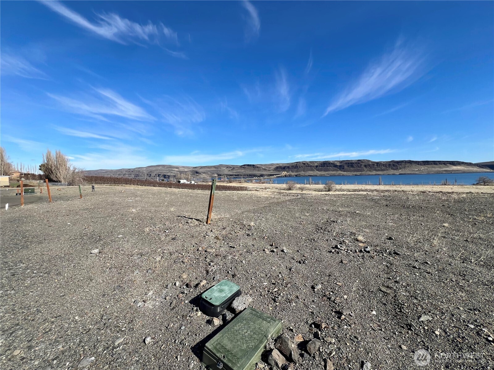 60 King Salmon Court Vantage, WA 98950 - Photo 4 of 30 a view of an outdoor space with wooden fence