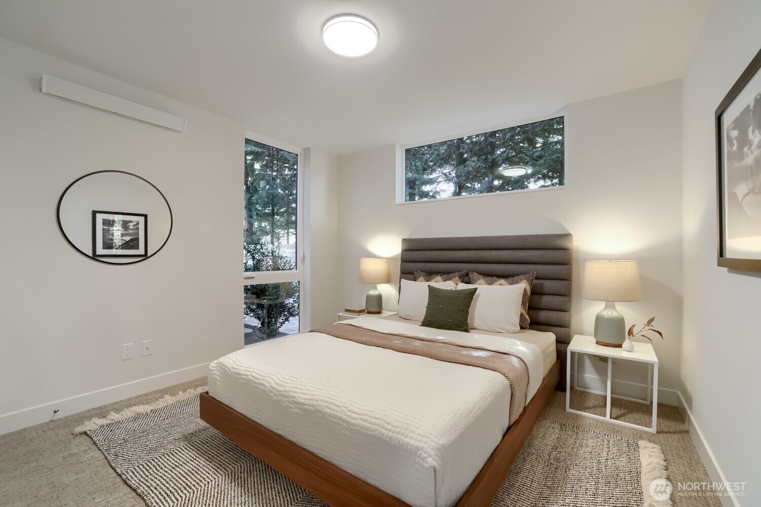 813 Northeast 90th Street Seattle, WA 98115 - Photo 18 of 35