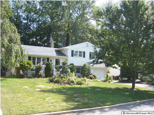 1226 Woods End Road Point Pleasant, NJ 08742 - Photo 1 of 3 Primary Photo