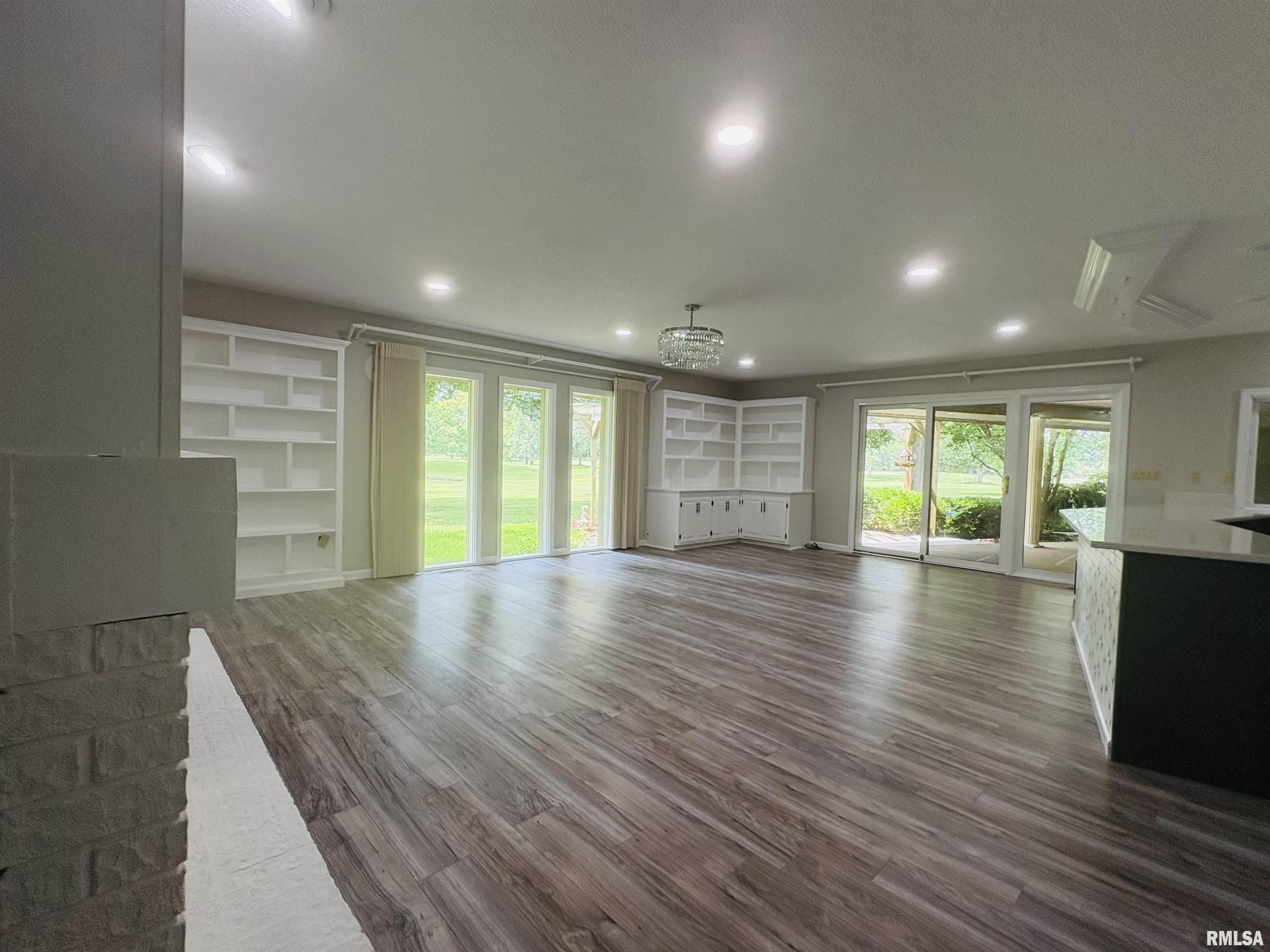 Undisclosed Address Jacksonville, IL 62650 - Photo 26 of 70