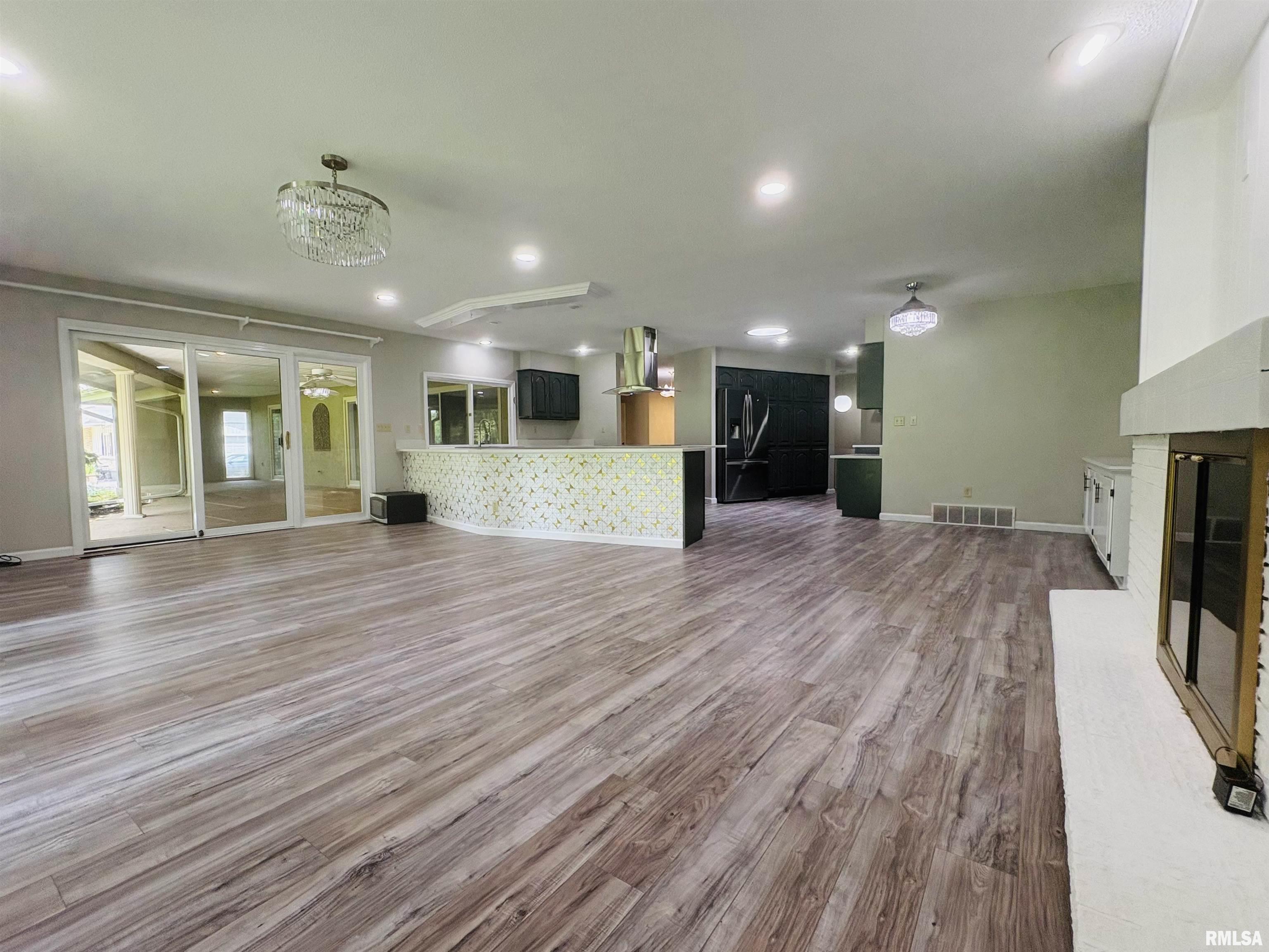 Undisclosed Address Jacksonville, IL 62650 - Photo 30 of 70