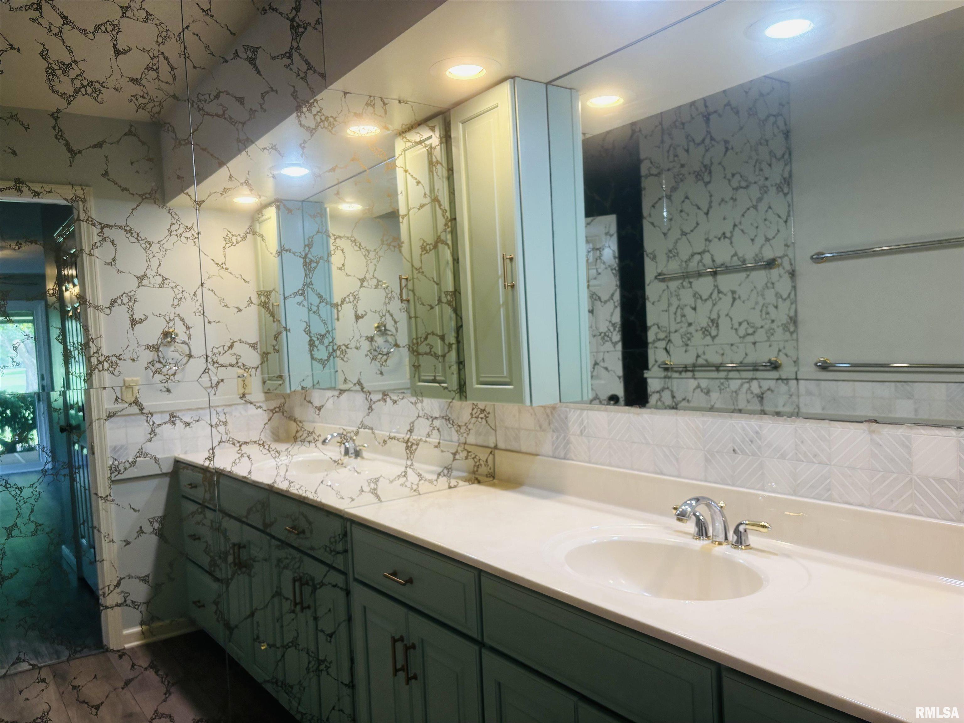 Undisclosed Address Jacksonville, IL 62650 - Photo 44 of 70