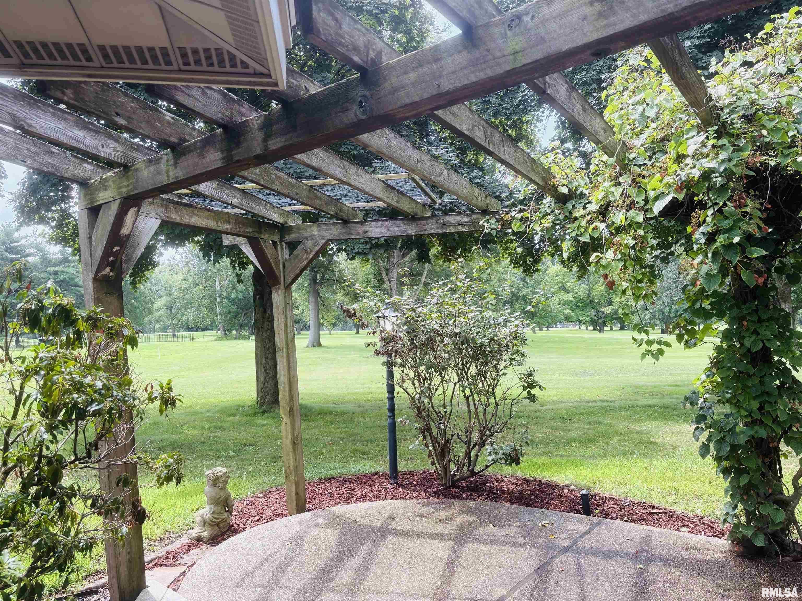 Undisclosed Address Jacksonville, IL 62650 - Photo 65 of 70