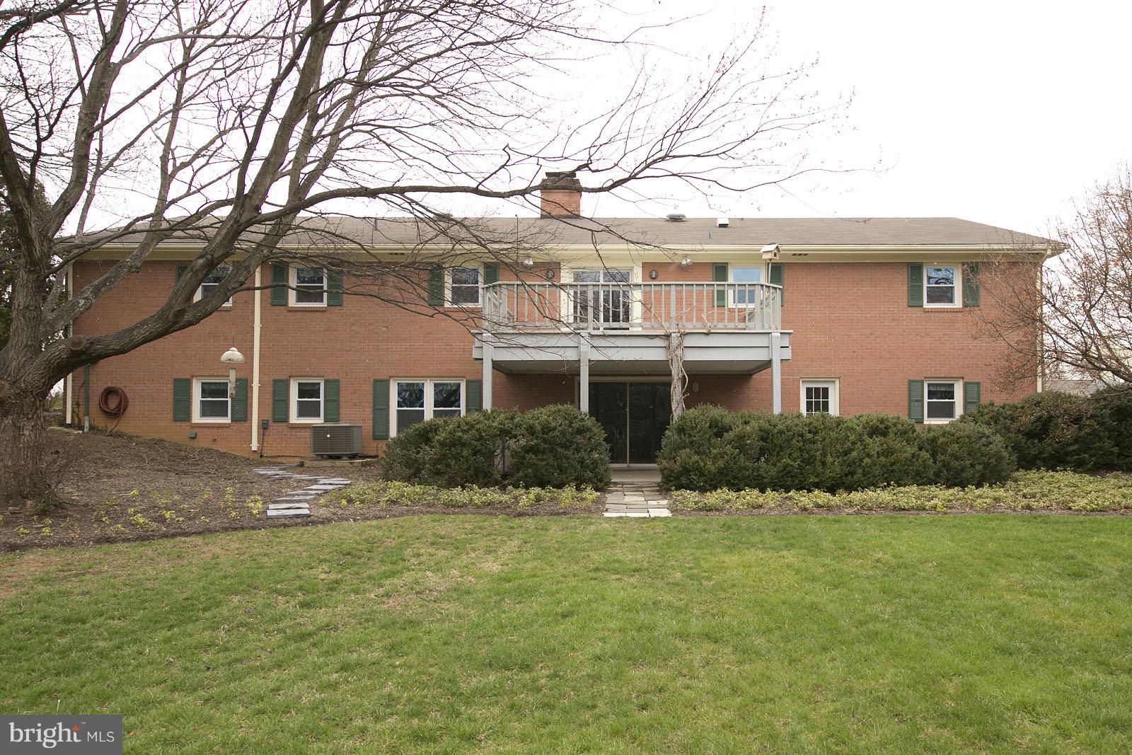 312 Ridge Avenue Winchester, VA 22601 - Photo 29 of 30 Exterior (Rear)