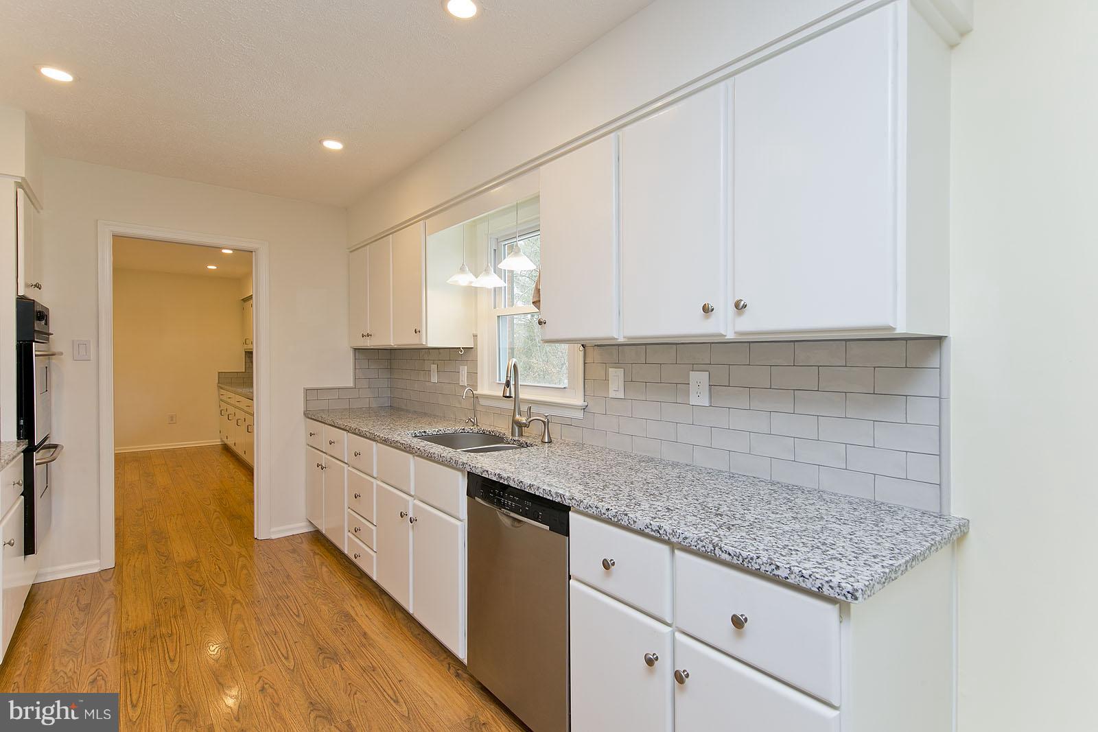 312 Ridge Avenue Winchester, VA 22601 - Photo 8 of 30 Kitchen