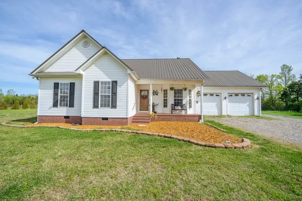 $430,000 | 4970 57th Highway, Michie, TN 38357