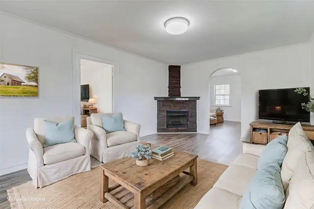 $1,000 | 607 North Speed Street, Wharton, TX 77488