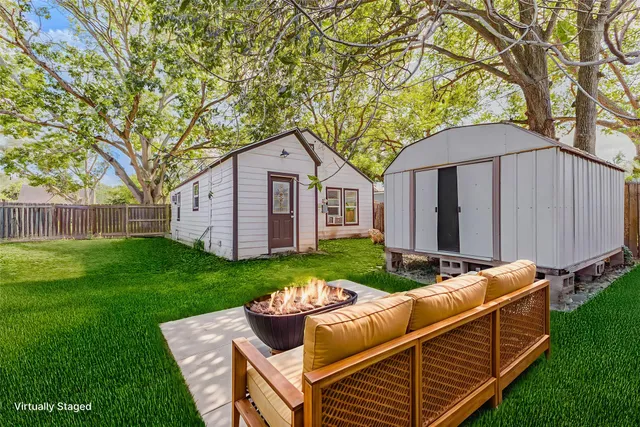 $1,000 | 607 North Speed Street, Wharton, TX 77488