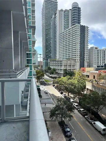 $3,400 | 1050 Brickell Avenue, Unit 608, Miami, FL 33131