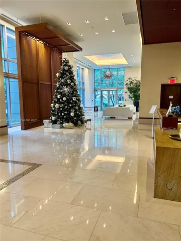 $3,400 | 1050 Brickell Avenue, Unit 608, Miami, FL 33131