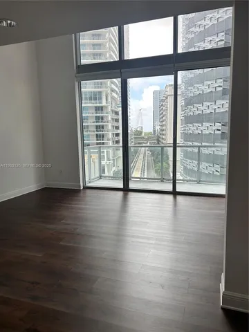 $3,400 | 1050 Brickell Avenue, Unit 608, Miami, FL 33131