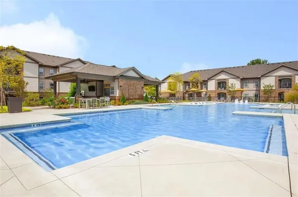 $2,365 | 2080 One White Oak Lane, Unit 1402, Cumming, GA 30041