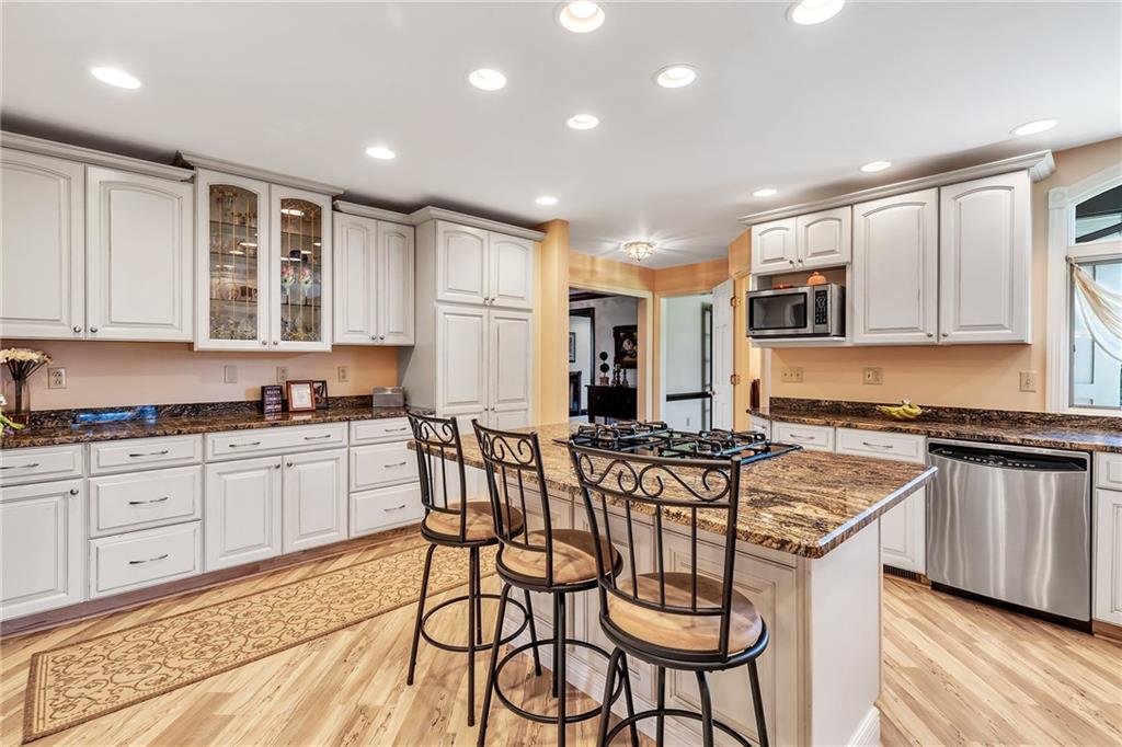 2157 Brodhead Road Aliquippa, PA 15001 - Photo 5 of 25 Gallery Image 5