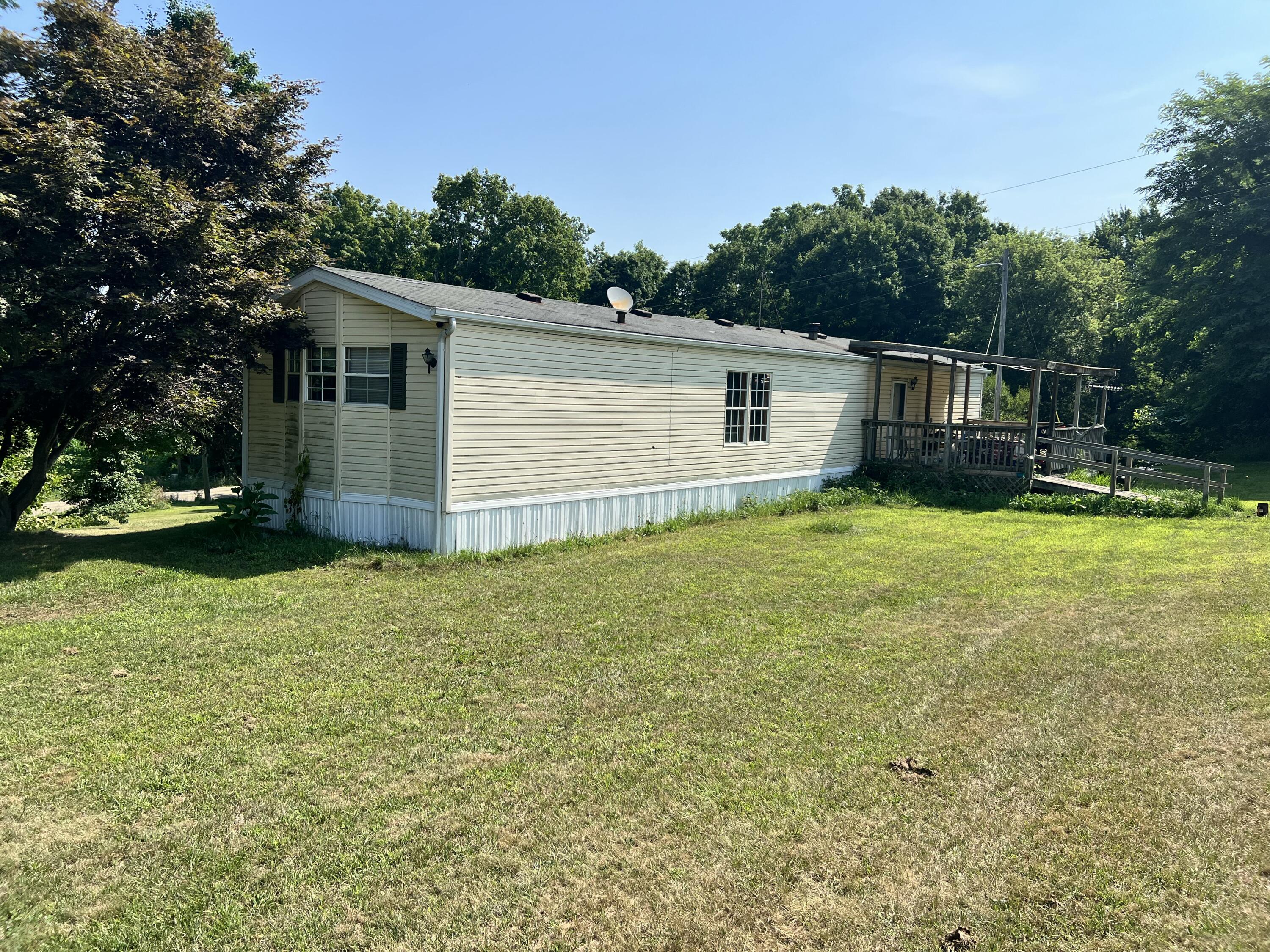 13639 Dutch Settlement Road Marcellus, MI 49067 - Photo 3 of 21 E460EE74-7F33-411D-B9F7-DCEBB22F222E