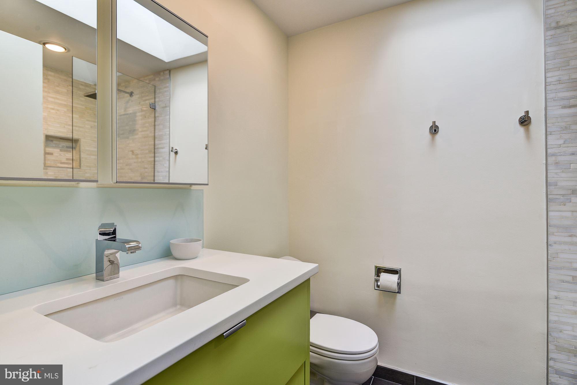 8020 Fenway Road Bethesda, MD 20817 - Photo 21 of 30 New hall bath