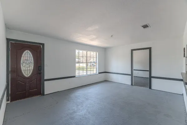 $215,000 | 31942 South Wiggins Street, Magnolia, TX 77355