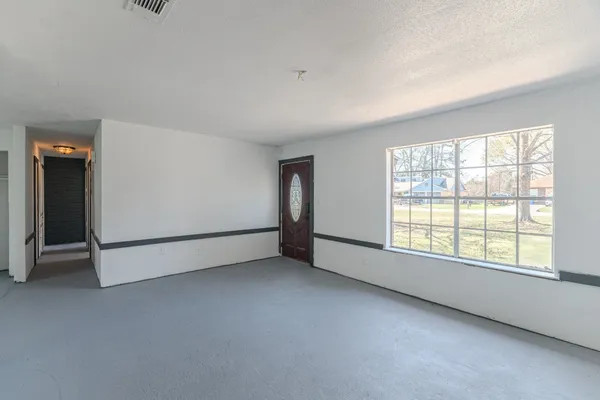 $215,000 | 31942 South Wiggins Street, Magnolia, TX 77355