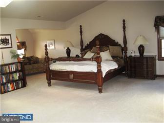 102 Beacon Hill Road Temple, PA 19560 - Photo 8 of 12 Gallery Image 8