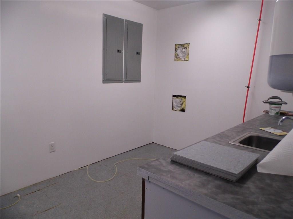 549 South Franklin Road Indianapolis, IN 46239 - Photo 20 of 24 Gallery Image 20