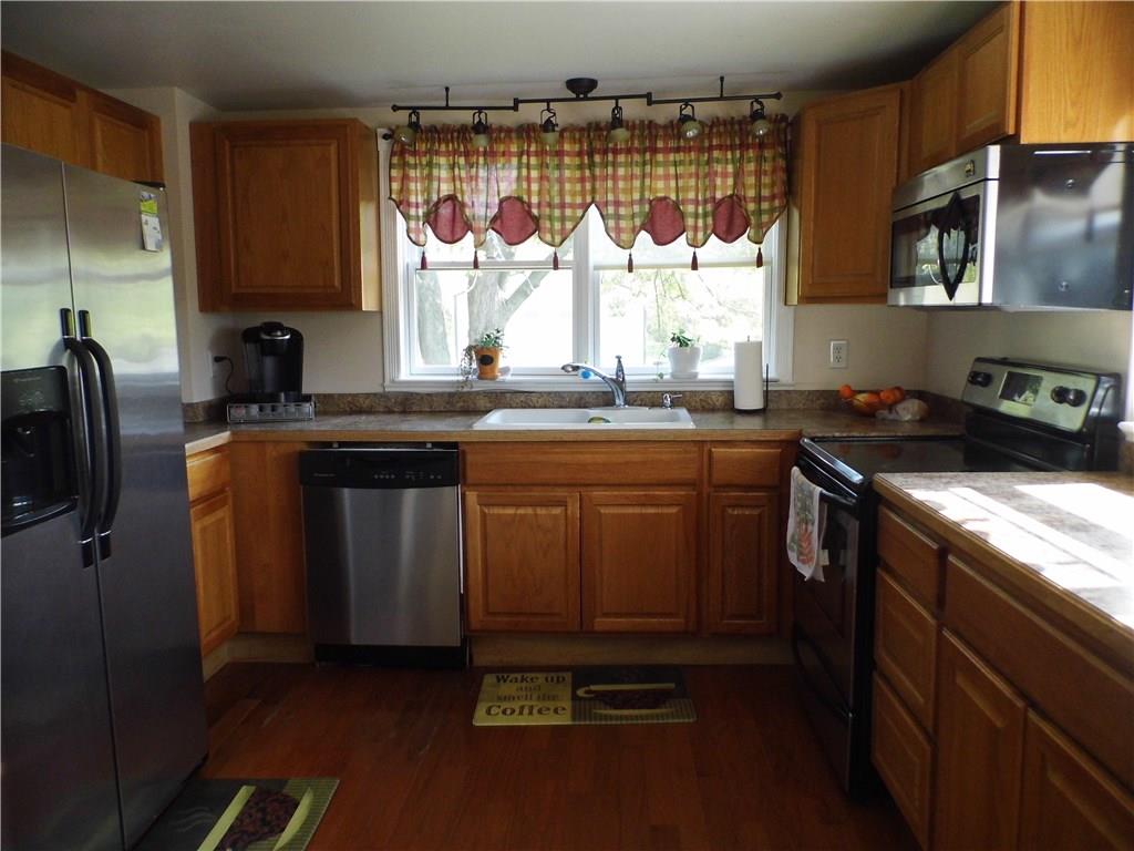 549 South Franklin Road Indianapolis, IN 46239 - Photo 3 of 24 Gallery Image 3
