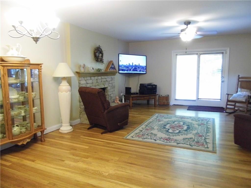 549 South Franklin Road Indianapolis, IN 46239 - Photo 10 of 24 Gallery Image 10