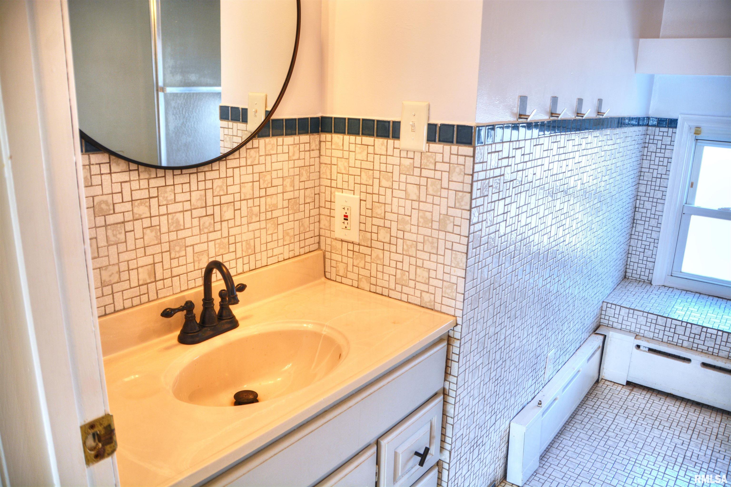 644 South Randolph Street Macomb, IL 61455 - Photo 28 of 36