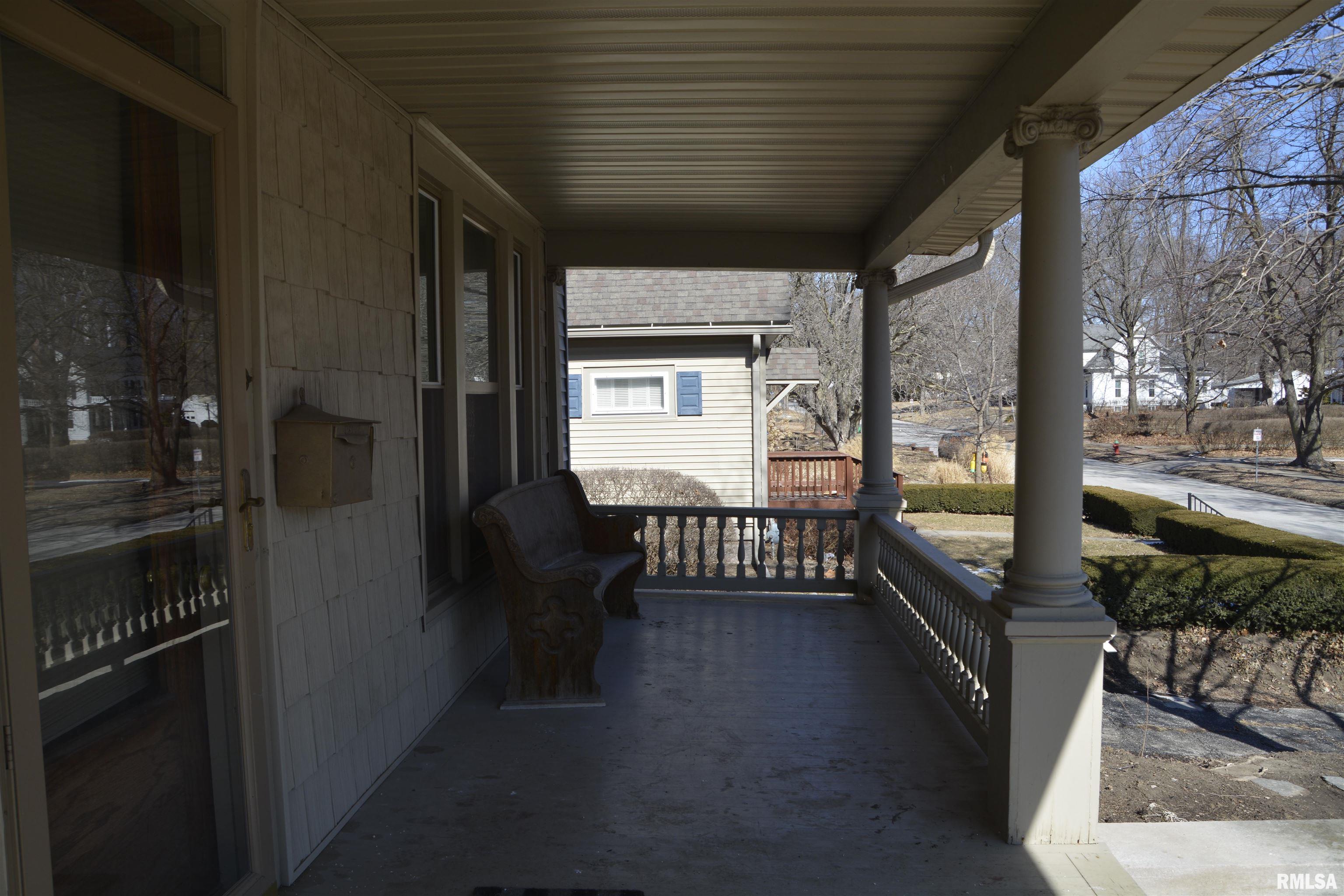 644 South Randolph Street Macomb, IL 61455 - Photo 5 of 36