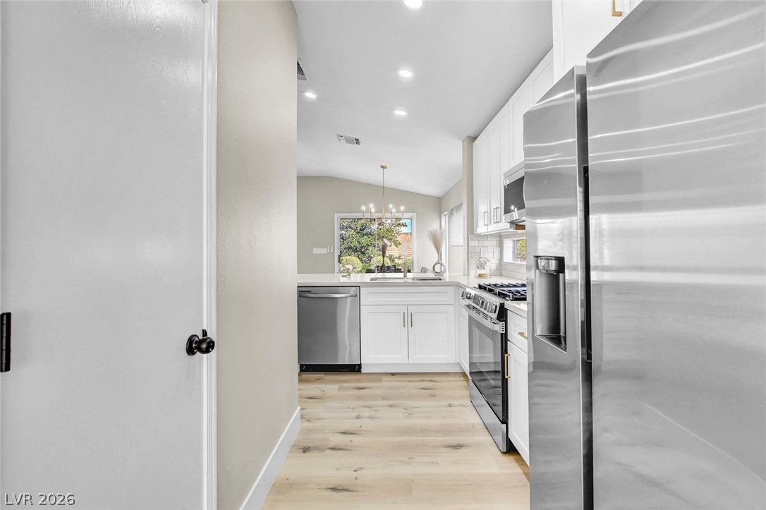 474 Edgefield Ridge Place Henderson, NV 89012 - Photo 8 of 68