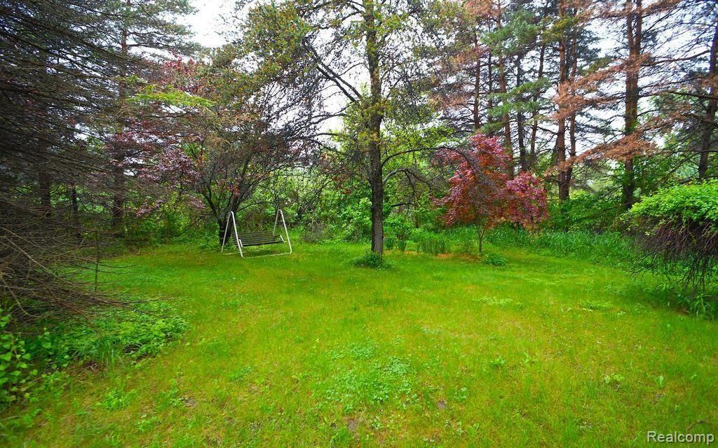 5886 Stow Road Fowlerville, MI 48836 - Photo 18 of 20 18.jpg
