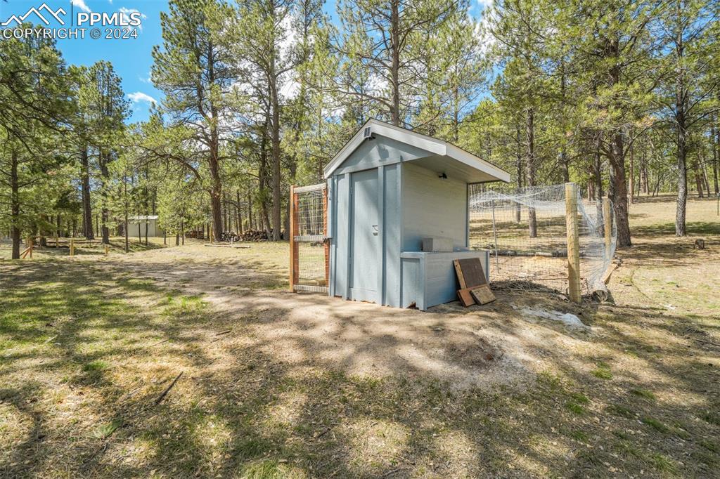 8950 Pine Cone Road Colorado Springs, CO 80908 - Photo 39 of 47