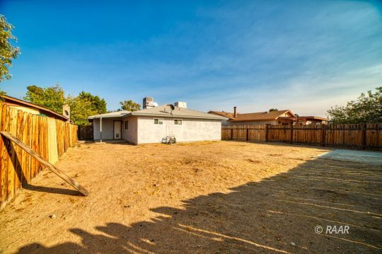 409 South Fountain Street Ridgecrest, CA 93555 - Photo 20 of 23