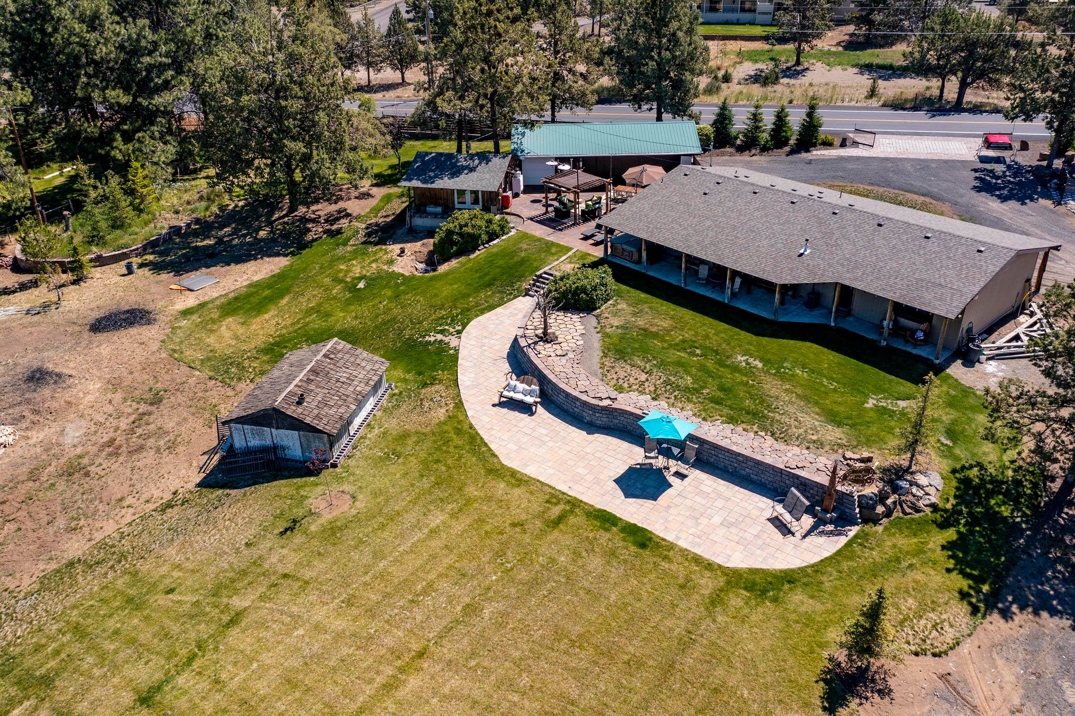 62775 Hamby Road Bend, OR 97701 - Photo 7 of 33 007