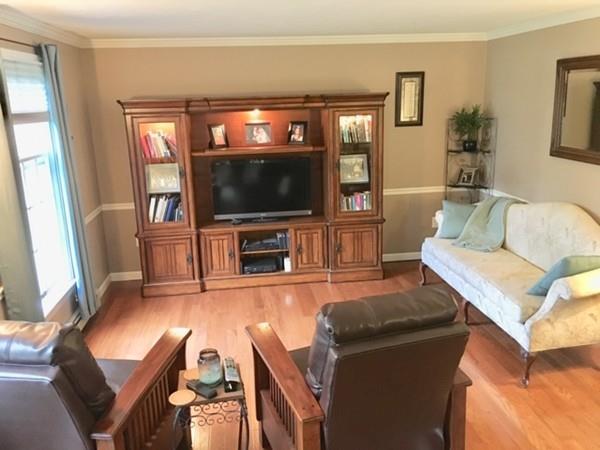 36 Lyons Road Dudley, MA 01571 - Photo 12 of 42