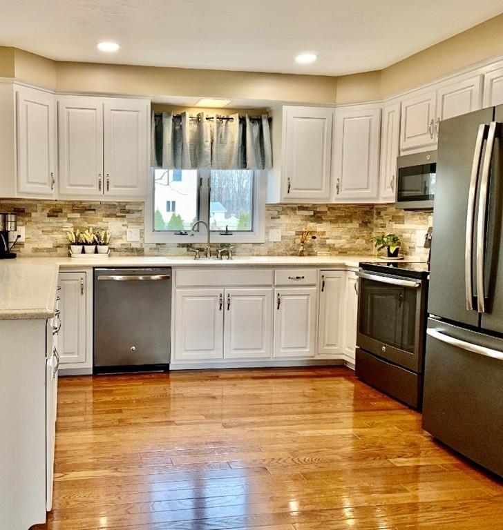 36 Lyons Road Dudley, MA 01571 - Photo 4 of 42