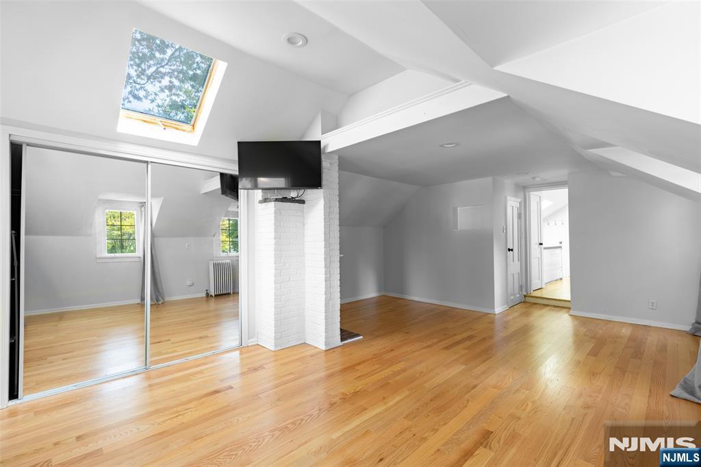43 Spring Valley Avenue Paramus, NJ 07652 - Photo 10 of 20 Gallery Image 10