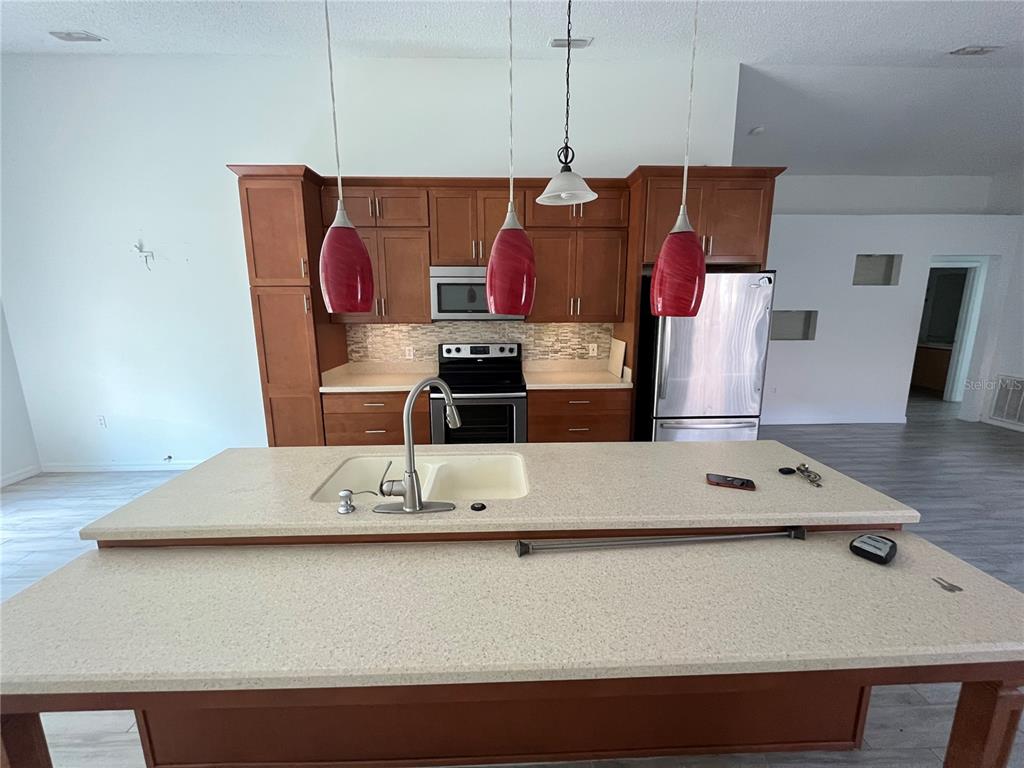 10565 Rocking A Run Orlando, FL 32825 - Photo 3 of 11