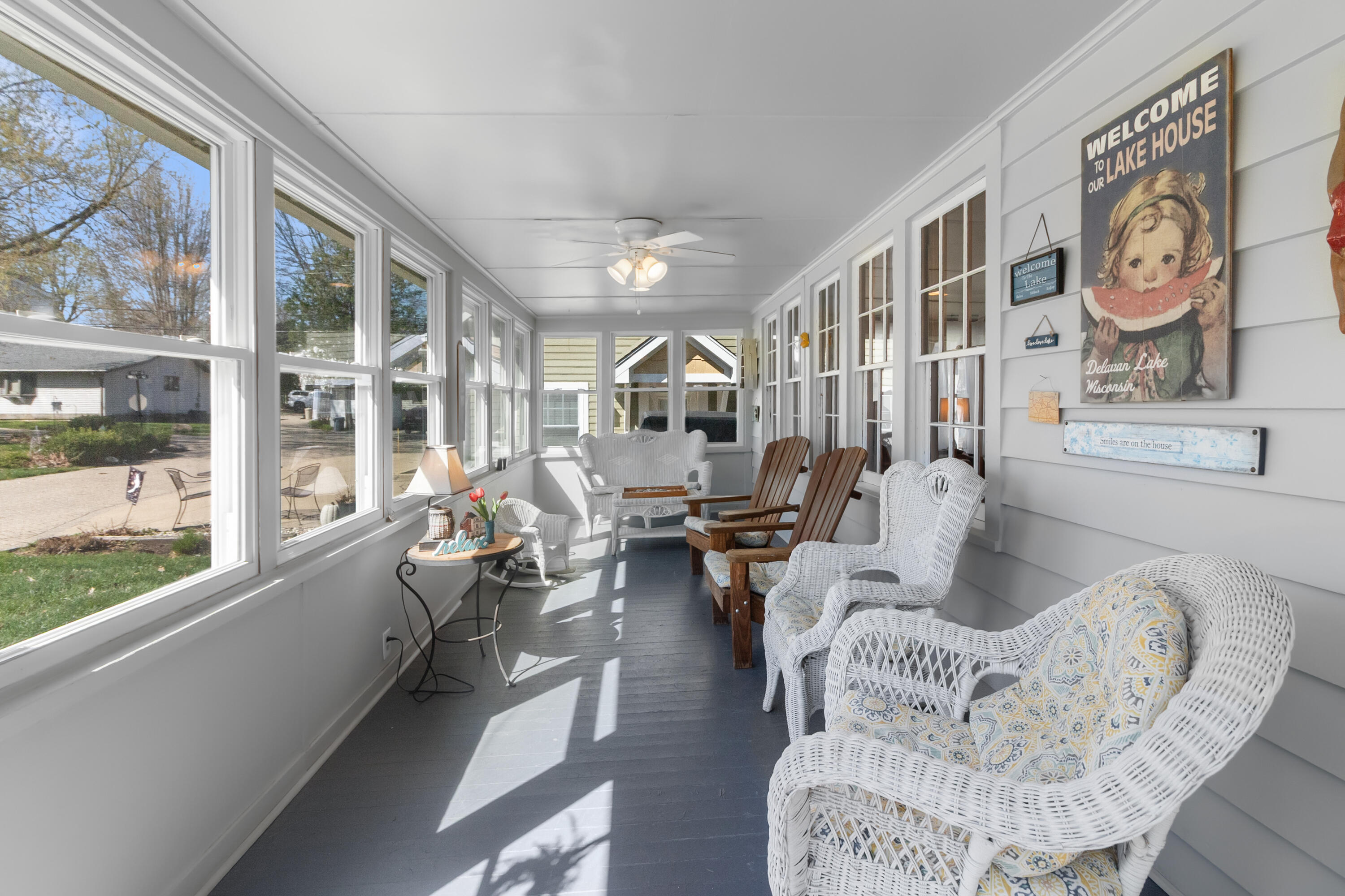1510 State Street Delavan, WI 53115 - Photo 7 of 33 Seasonal Porch