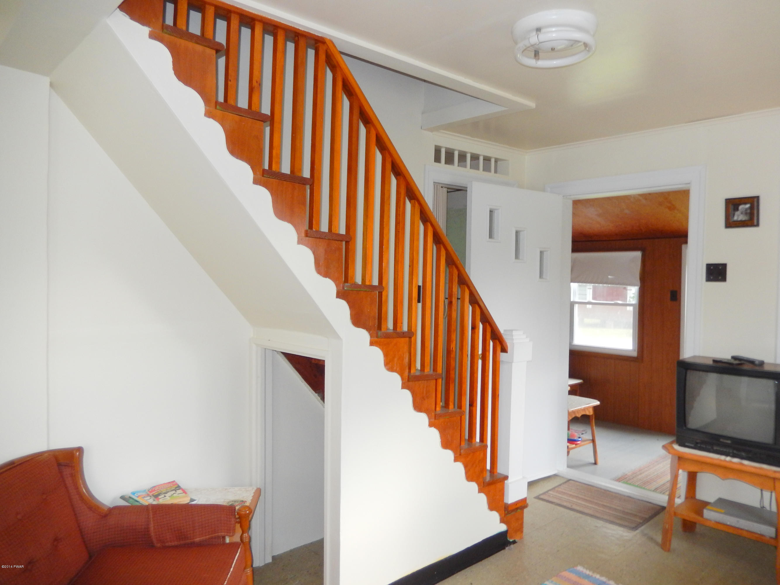 118 East Balsam Road Greentown, PA 18426 - Photo 4 of 28