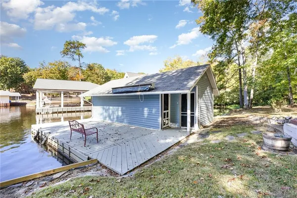 $595,000 | 454 South Point Trail, Semora, NC 27343