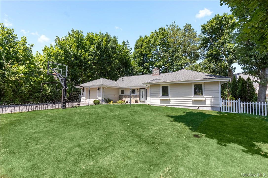 17 Soundview Avenue Rye, NY 10580 - Photo 2 of 20