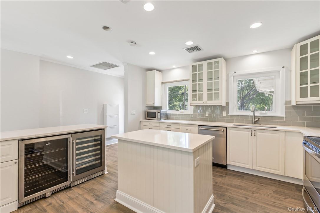 17 Soundview Avenue Rye, NY 10580 - Photo 8 of 20