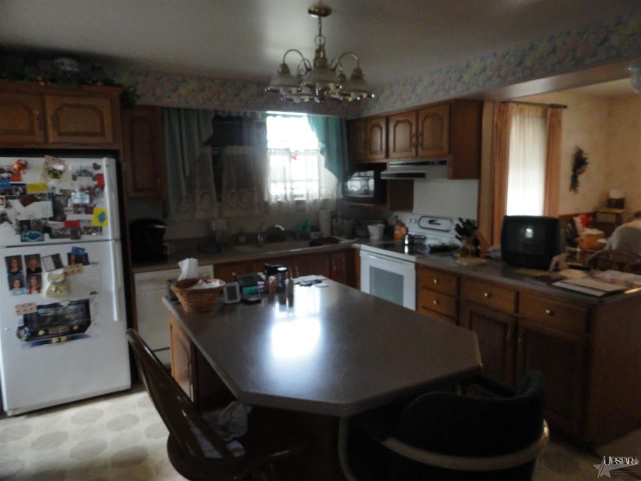 321 West Jackson Street Decatur, IN 46733 - Photo 8 of 10